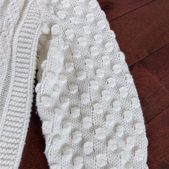 EVEREVE Cable Knit Sweater - Cream crewneck - Picture 4 of 6